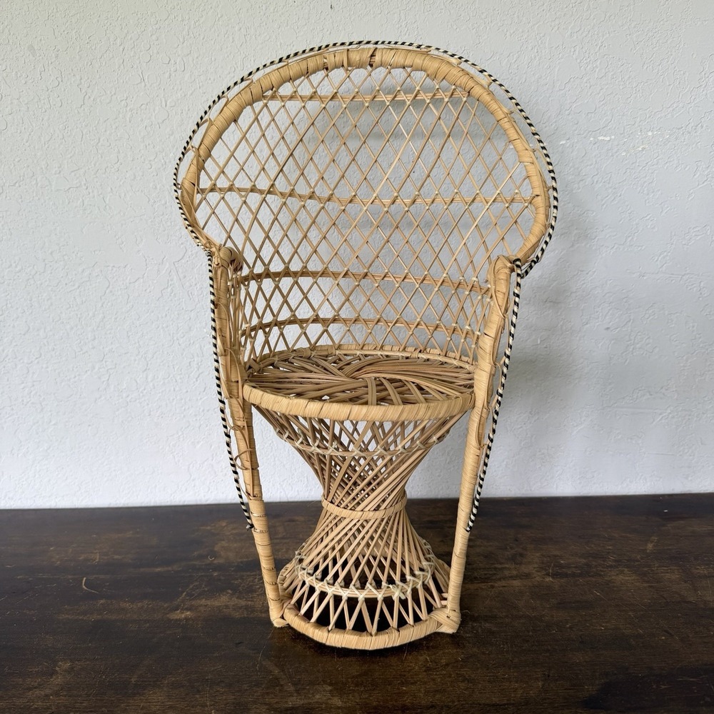 Vintage Wicker Peacock Chair Miniature Plant Stand Boho Rattan‎ 16in Fan Back